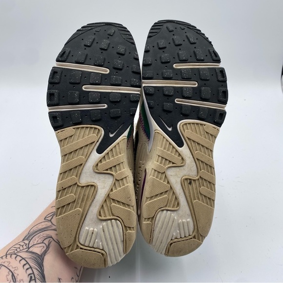 Nike Women’s 8 Air Max Excee Sanddrift Green Casual Sneakers - Picture 4 of 6